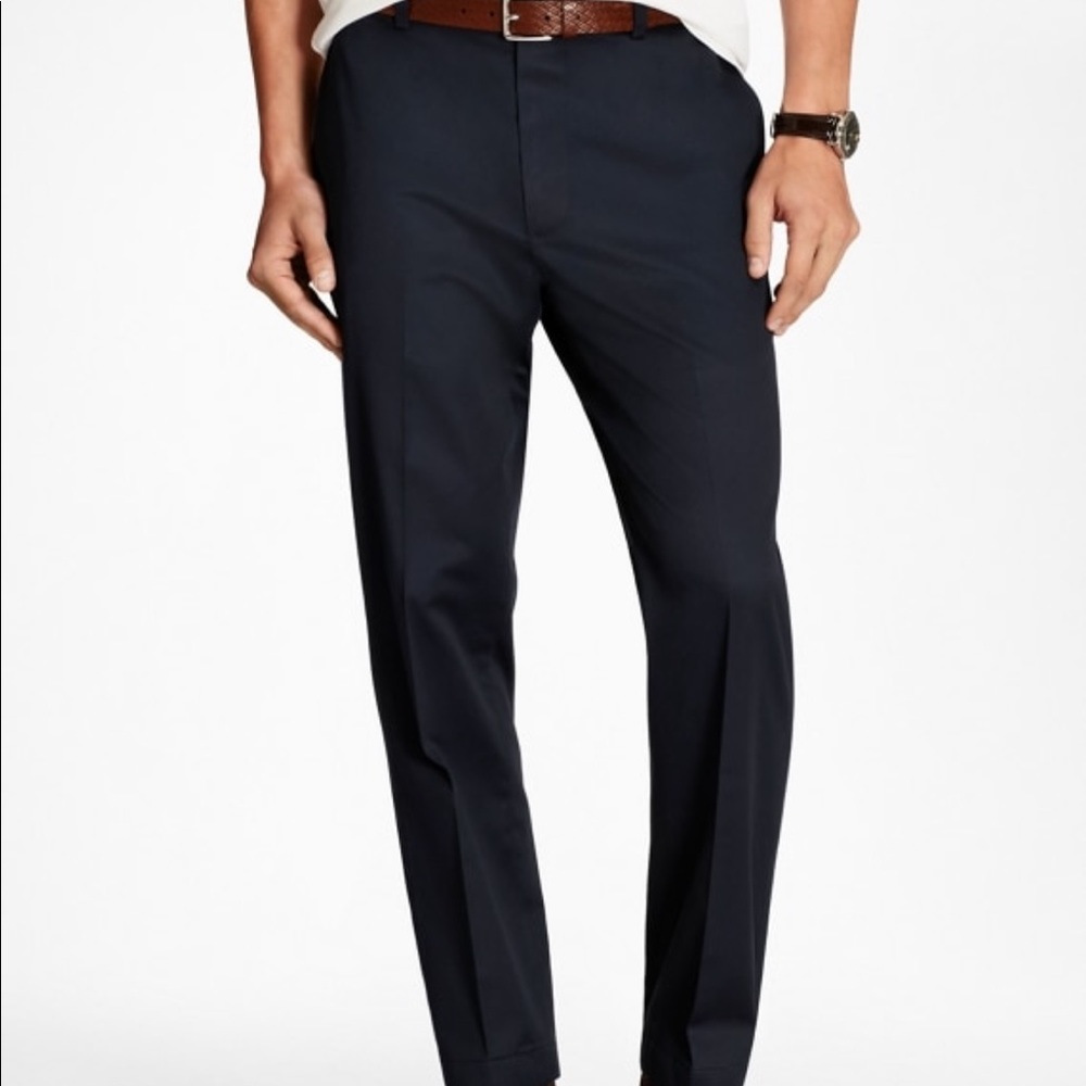Brooks Brothers NWT lightweight chino.Navy 38w/34L